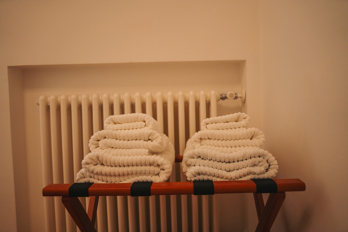 Furnished room at Meno102